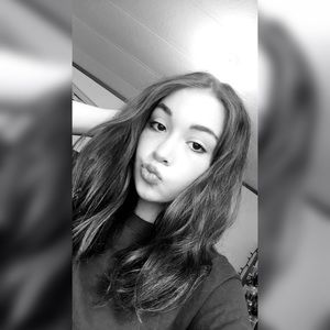 Meet your Posher, Leah